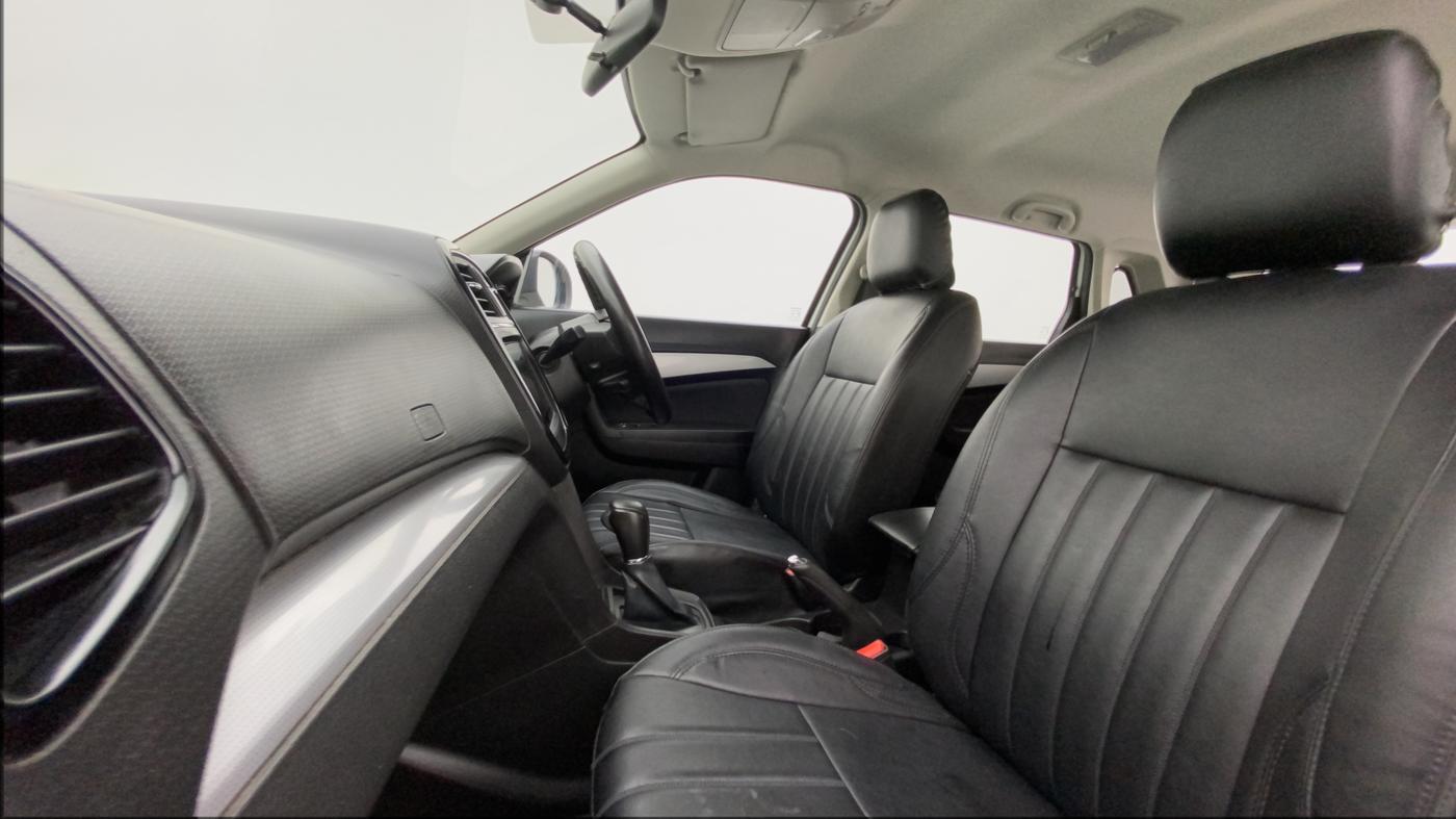 2020 Maruti Vitara Brezza ZXI AT SHVS, Petrol, Automatic, 55,214 km, Right Side Front Door Cabin