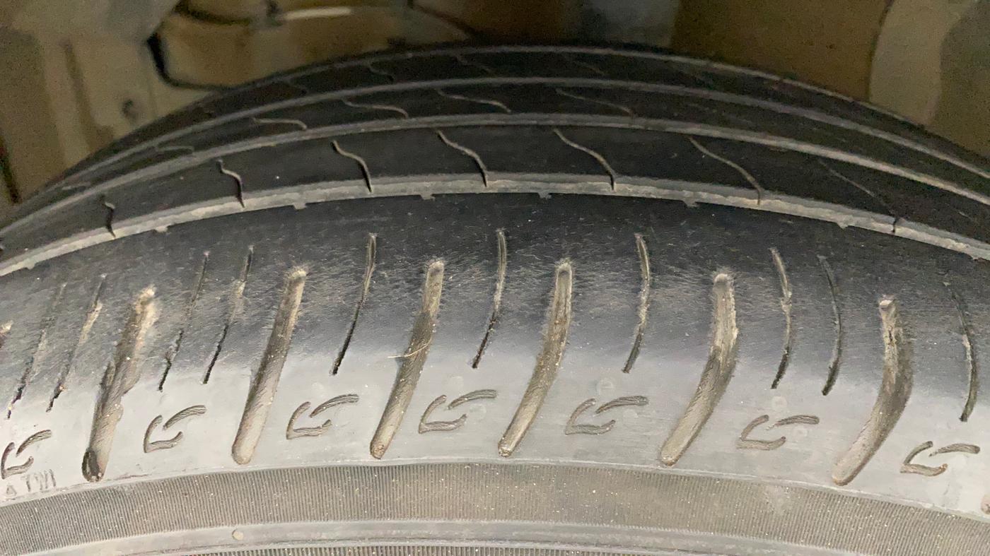 2020 Maruti Vitara Brezza ZXI AT SHVS, Petrol, Automatic, 55,214 km, Left Front Tyre Tread