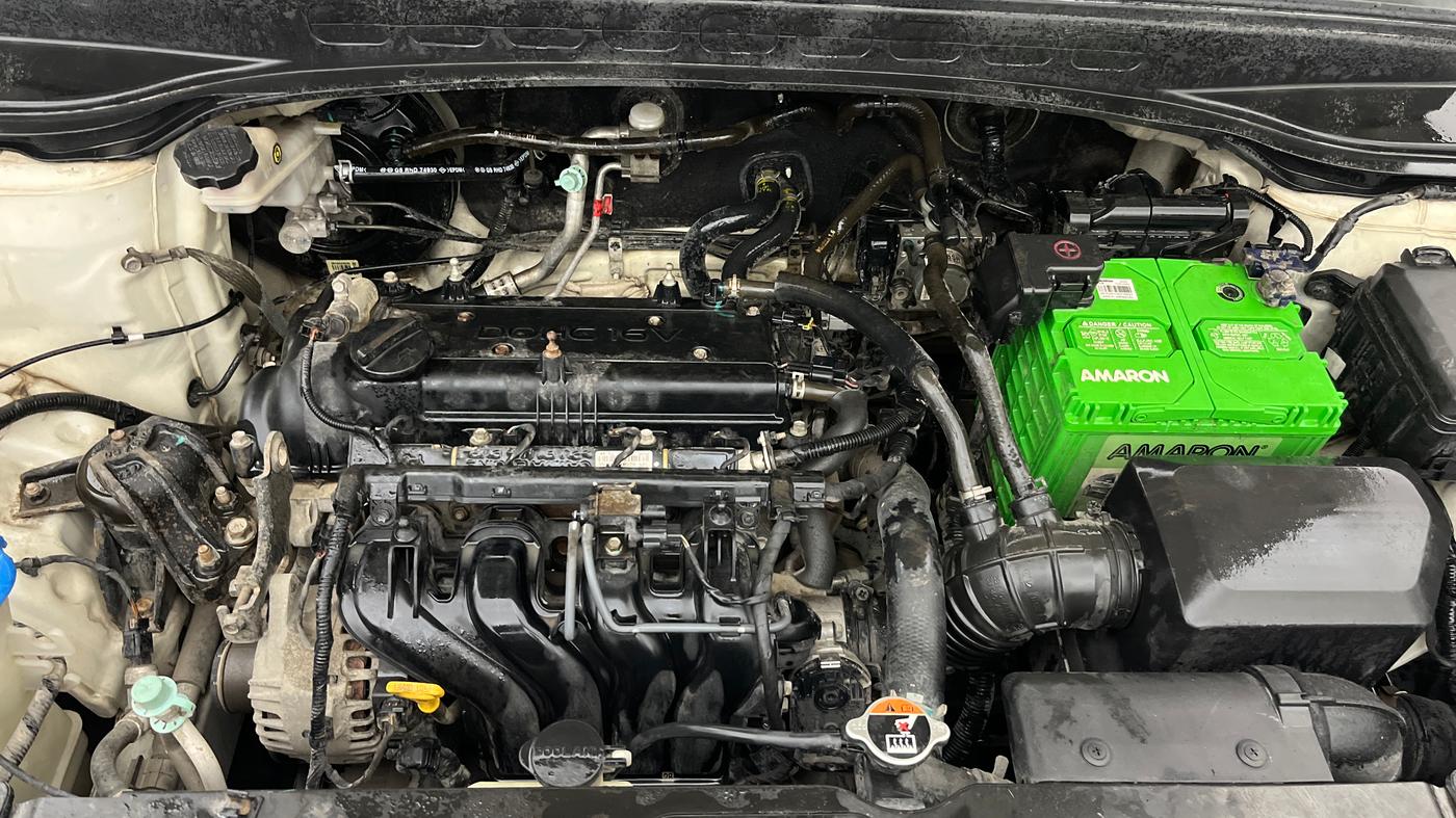 2015 Hyundai Creta SX PLUS 1.6 PETROL, Petrol, Manual, 74,847 km, Engine View