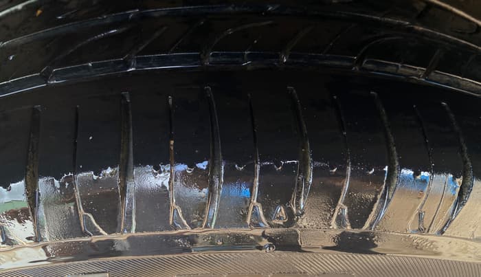 2017 Volkswagen Polo HIGHLINE1.2L, Petrol, Manual, 51,636 km, Right Rear Tyre Tread