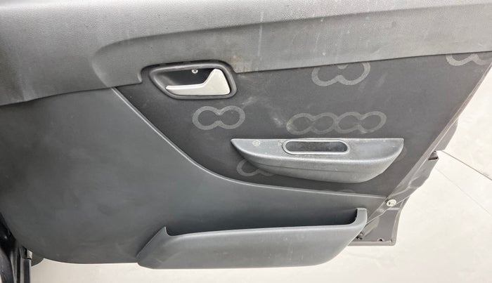 2014 Maruti Alto 800 LXI, Petrol, Manual, 52,778 km, Driver Side Door Panels Control