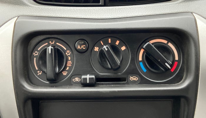 2014 Maruti Alto 800 LXI, Petrol, Manual, 52,778 km, AC Unit - Directional switch has minor damage