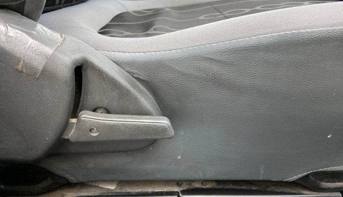 2014 Maruti Alto 800 LXI, Petrol, Manual, 52,778 km, Driver Side Adjustment Panel
