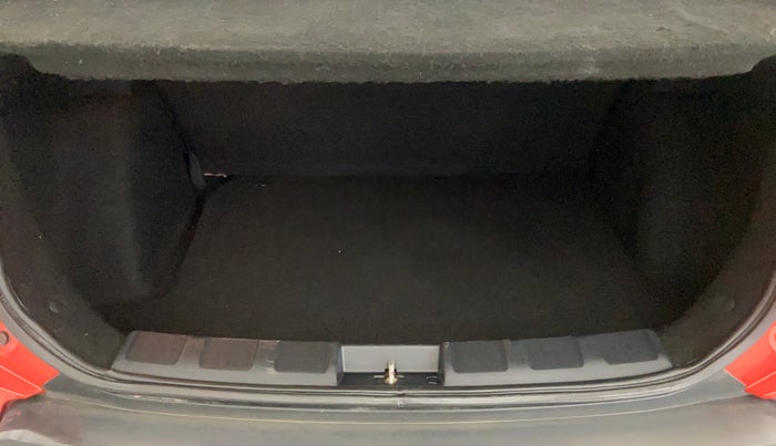 2020 Tata NEXON XMA PETROL, Petrol, Automatic, 71,148 km, Boot Inside