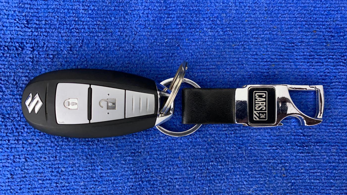 2018 Maruti Baleno ZETA PETROL 1.2, Petrol, Manual, 23,554 km, Key Close Up