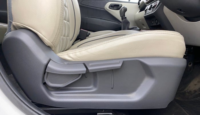 2021 Hyundai AURA S 1.2, Petrol, Manual, 56,761 km, Driver Side Adjustment Panel