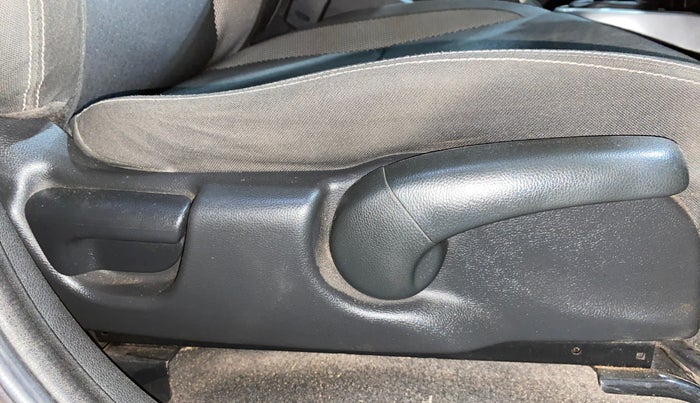 2018 Honda WR-V 1.2L I-VTEC VX MT, Petrol, Manual, 31,559 km, Driver Side Adjustment Panel