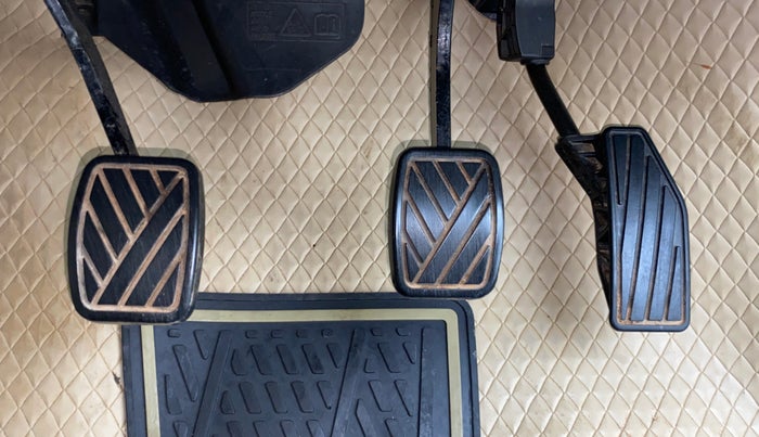 2020 Maruti Dzire VXI, Petrol, Manual, 27,866 km, Pedals