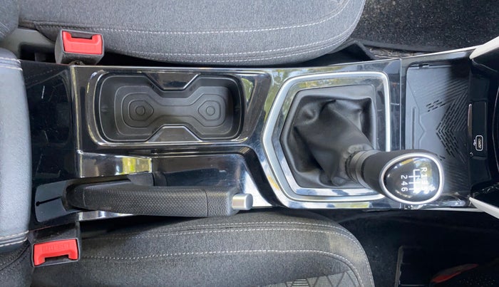 2024 Mahindra XUV 3XO MX3 Pro 1.2 L TCMPFi, Petrol, Manual, 15,478 km, Gear Lever