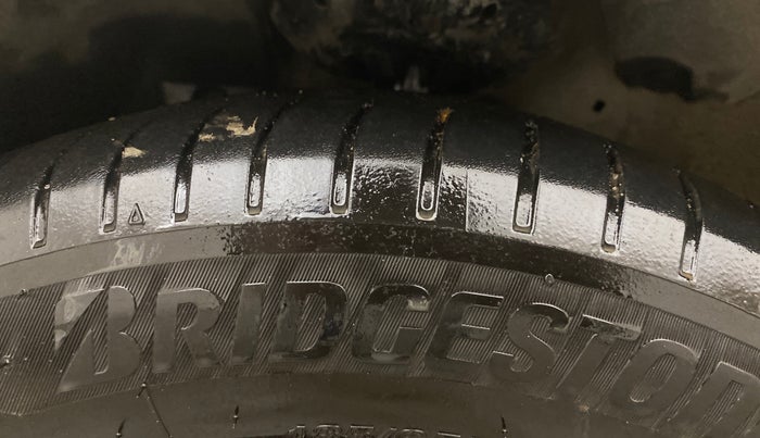 2014 Honda City 1.5L I-VTEC VX CVT, Petrol, Automatic, 1,27,988 km, Left Front Tyre Tread