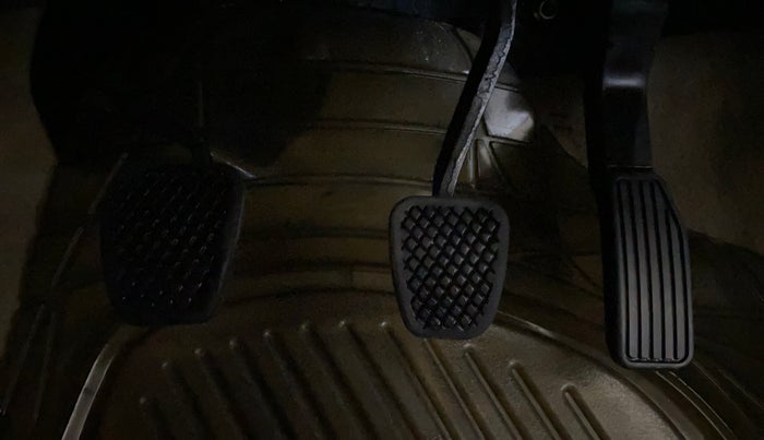 2016 Honda City 1.5L I-VTEC VX (O) MT, Petrol, Manual, 39,445 km, Pedals