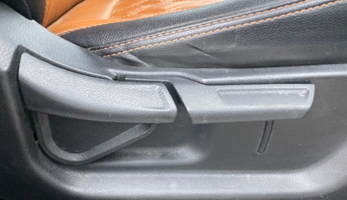 2021 KIA SELTOS HTX 1.5 PETROL, Petrol, Manual, 39,677 km, Driver Side Adjustment Panel