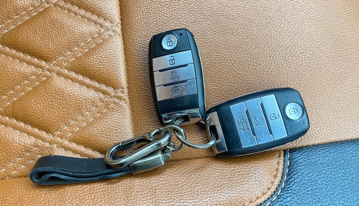 2021 KIA SELTOS HTX 1.5 PETROL, Petrol, Manual, 39,677 km, Key Close Up