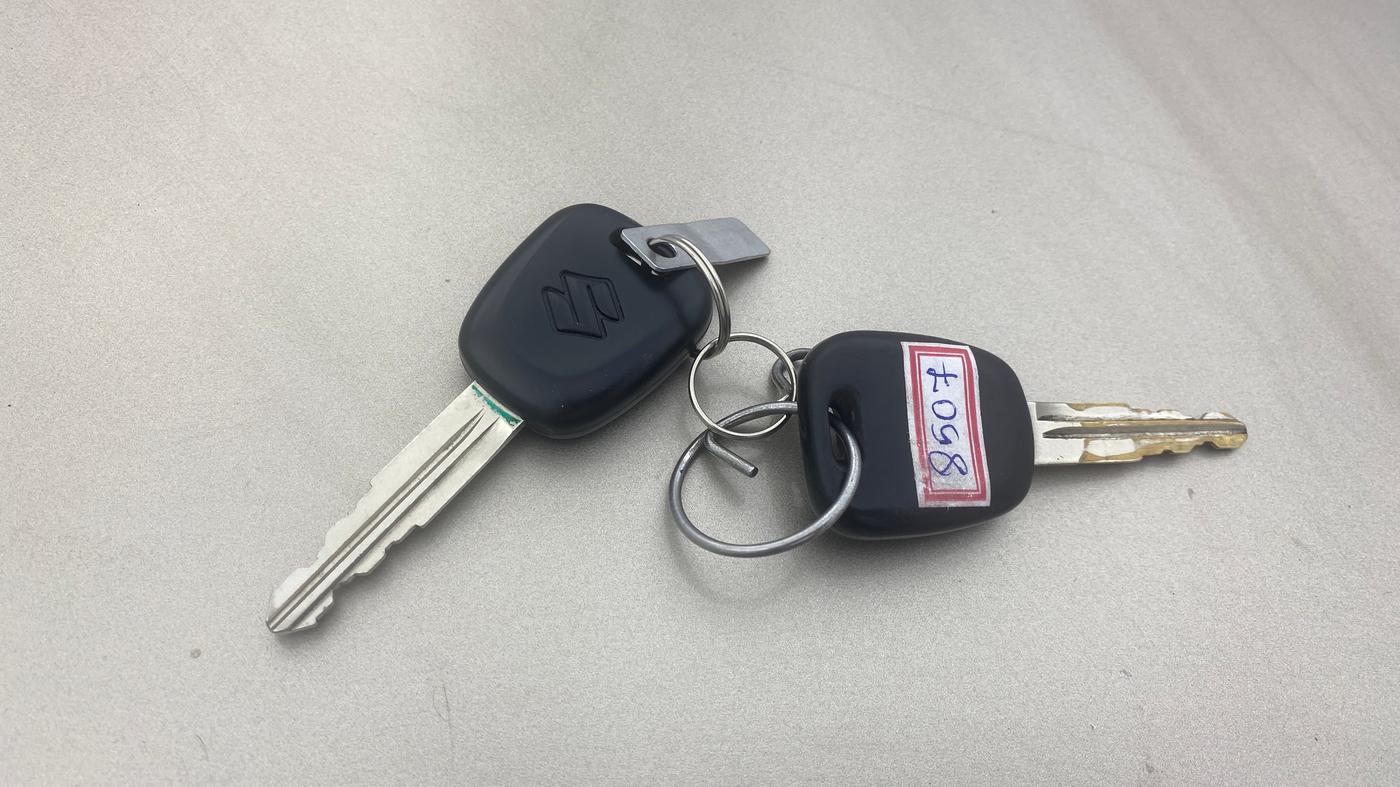 2014 Maruti Alto K10 VXI, Petrol, Manual, 96,256 km, Key Close Up
