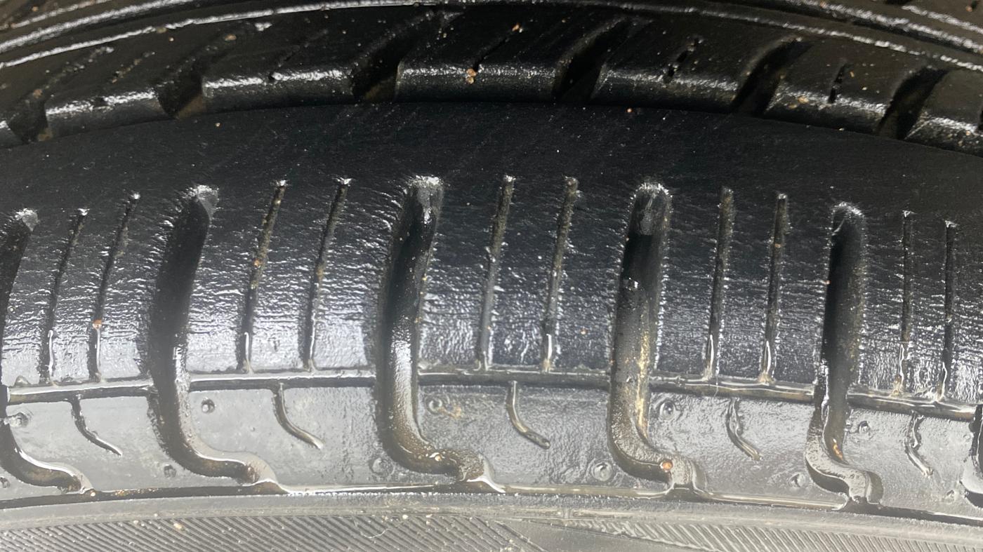 2014 Maruti Alto K10 VXI, Petrol, Manual, 96,256 km, Right Front Tyre Tread