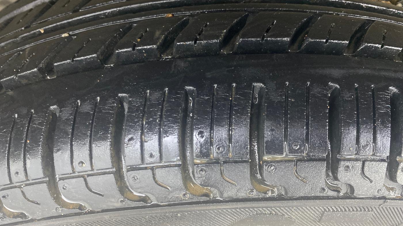 2014 Maruti Alto K10 VXI, Petrol, Manual, 96,256 km, Left Rear Tyre Tread