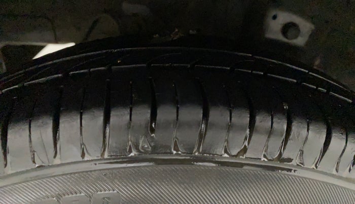 2012 Hyundai Eon D-LITE, Petrol, Manual, 33,936 km, Right Rear Tyre Tread