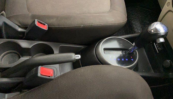 2013 Hyundai i20 SPORTZ 1.4 AT, Petrol, Automatic, 56,874 km, Gear Lever