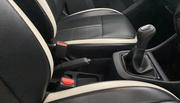 2024 Tata PUNCH ADVENTURE RHYTHM CNG, CNG, Manual, 18,479 km, Gear Lever