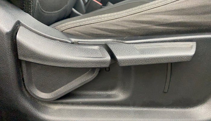 2019 KIA SELTOS HTK 1.5 PETROL, Petrol, Manual, 1,21,642 km, Driver Side Adjustment Panel