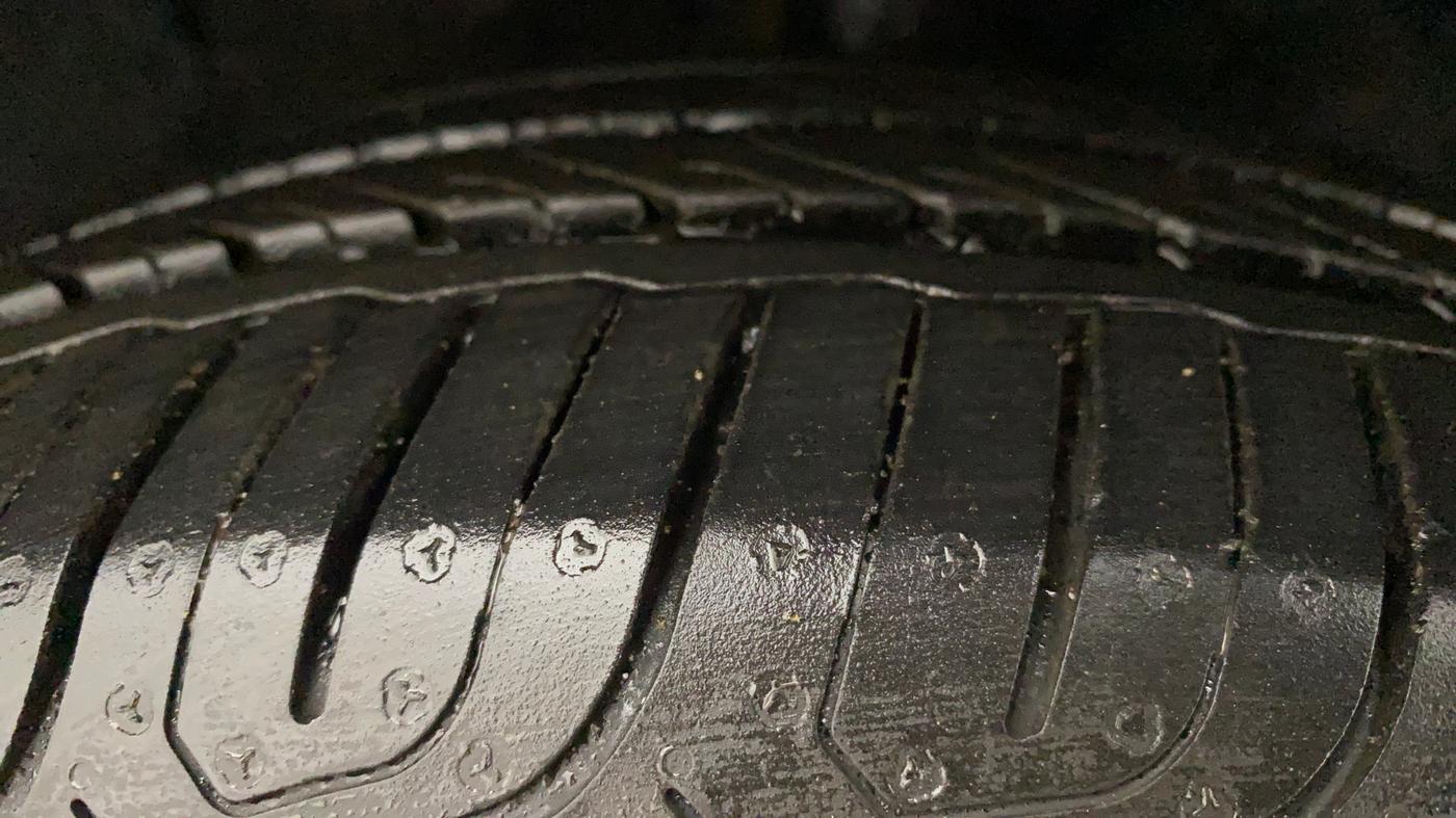 2011 Hyundai i20 ASTA 1.2, Petrol, Manual, 58,299 km, Right Front Tyre Tread