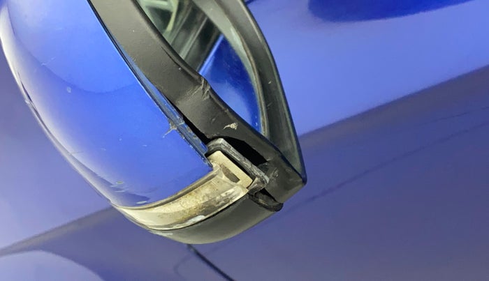 2011 Hyundai i20 ASTA 1.2, Petrol, Manual, 58,299 km, Left rear-view mirror - Cover has minor damage