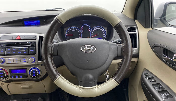 2013 Hyundai i20 MAGNA (O) 1.2, Petrol, Manual, 61,452 km, Steering Wheel Close Up