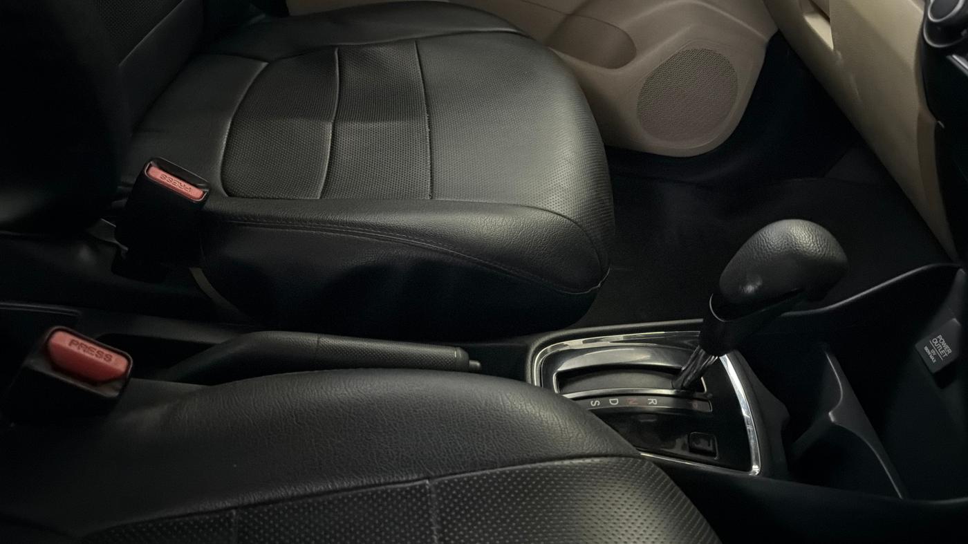 2019 Honda Amaze 1.2L I-VTEC VX CVT, Petrol, Automatic, 70,873 km, Gear Lever