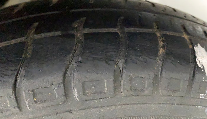 2012 Maruti Alto 800 LXI O, Petrol, Manual, 52,726 km, Left Rear Tyre Tread