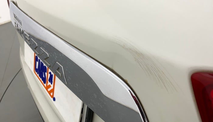 2018 Maruti Vitara Brezza ZDI, Diesel, Manual, 91,293 km, Dicky (Boot door) - Minor scratches