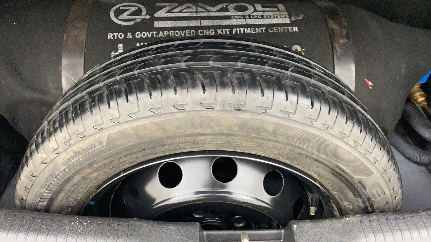 2019 Maruti IGNIS ZETA 1.2 AMT, CNG, Automatic, 86,772 km, Spare Tyre