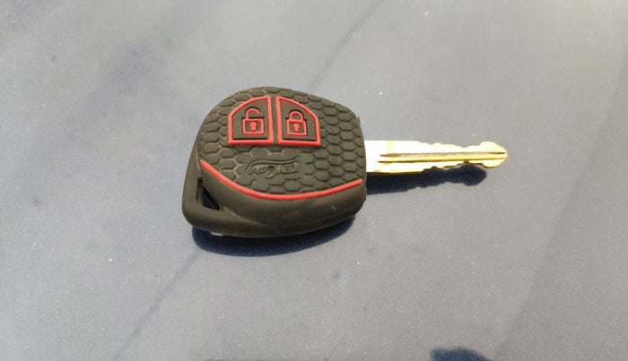 2018 Maruti Ciaz DELTA 1.5 SHVS MT PETROL, Petrol, Manual, 1,07,379 km, Key Close Up