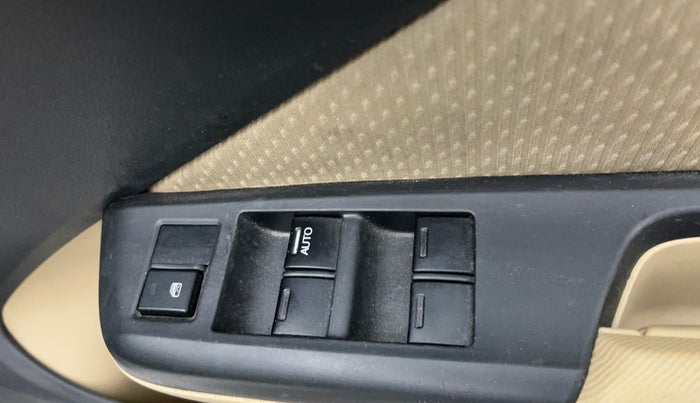 2017 Honda City 1.5L I-VTEC S MT, Petrol, Manual, 88,544 km, Driver Side Door Panels Control