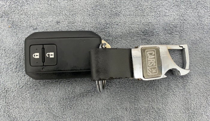 2019 Maruti XL6 ALPHA AT, Petrol, Automatic, 41,276 km, Key Close Up