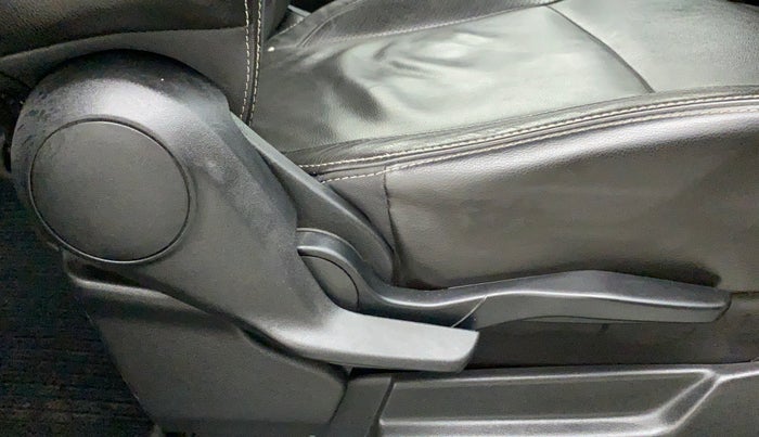 2019 Maruti XL6 ALPHA AT, Petrol, Automatic, 41,276 km, Driver Side Adjustment Panel