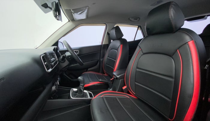 2019 Hyundai VENUE S MT 1.2 KAPPA, Petrol, Manual, 16,759 km, Right Side Front Door Cabin