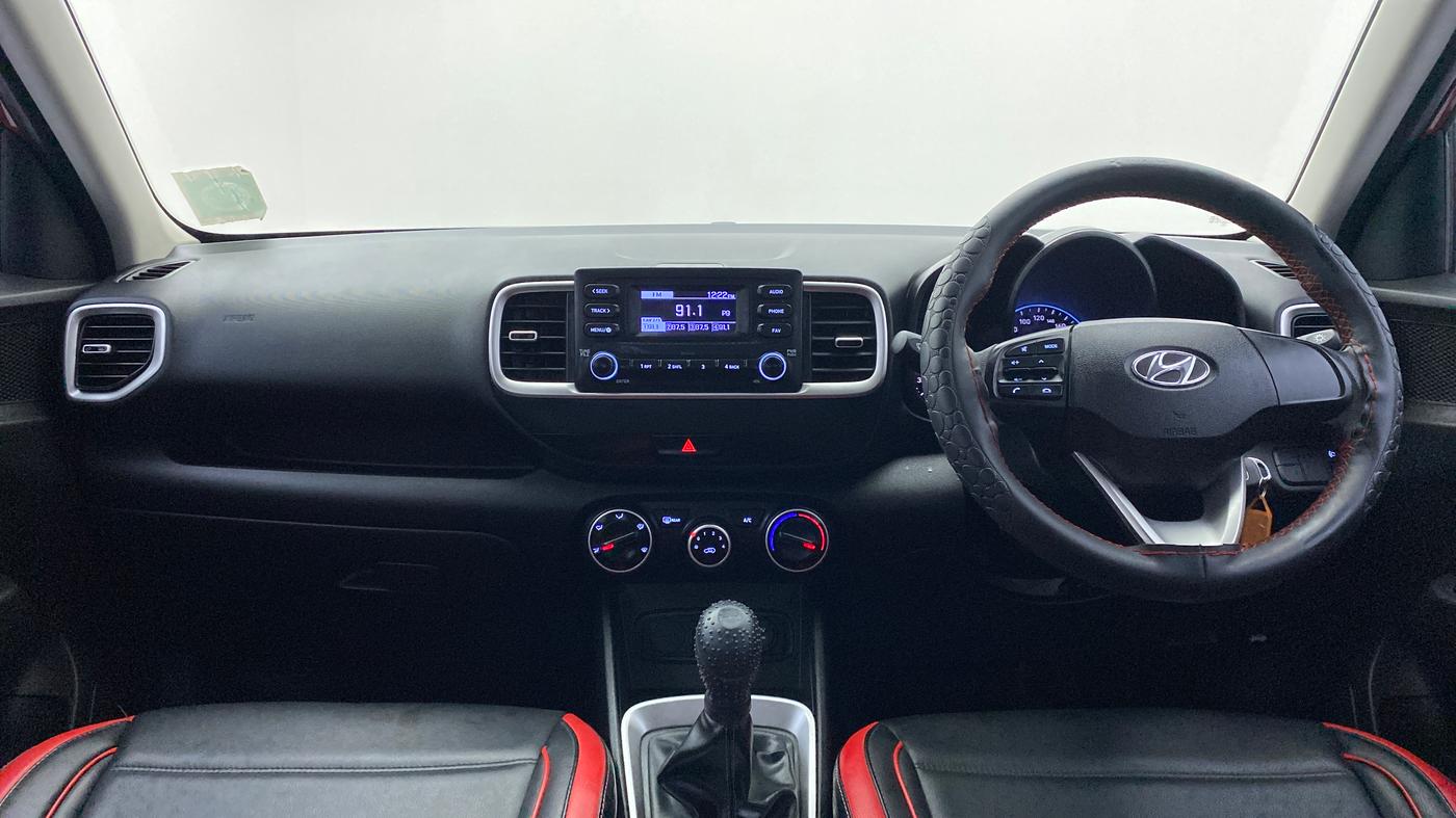 2019 Hyundai VENUE S MT 1.2 KAPPA, Petrol, Manual, 16,759 km, Dashboard
