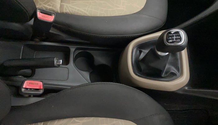 2014 Hyundai Grand i10 SPORTZ 1.2 KAPPA VTVT, Petrol, Manual, 94,819 km, Gear Lever