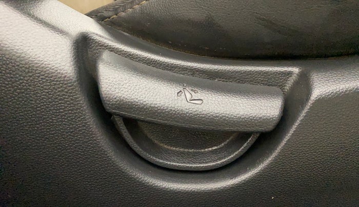 2014 Hyundai Grand i10 SPORTZ 1.2 KAPPA VTVT, Petrol, Manual, 94,819 km, Driver Side Adjustment Panel