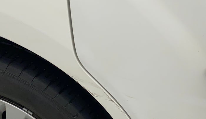 2013 Maruti Ertiga VXI CNG, CNG, Manual, 96,431 km, Right quarter panel - Minor scratches