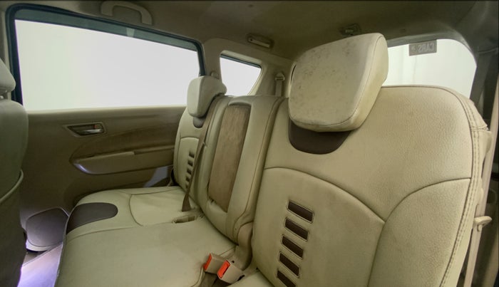 2013 Maruti Ertiga VXI CNG, CNG, Manual, 96,431 km, Right Side Rear Door Cabin