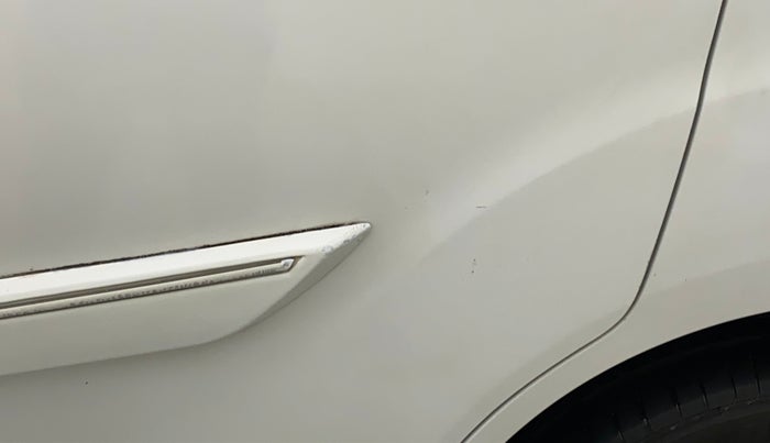 2013 Maruti Ertiga VXI CNG, CNG, Manual, 96,431 km, Rear left door - Slight discoloration