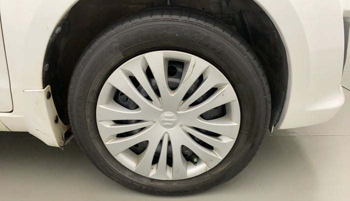 2013 Maruti Ertiga VXI CNG, CNG, Manual, 96,431 km, Right Front Wheel