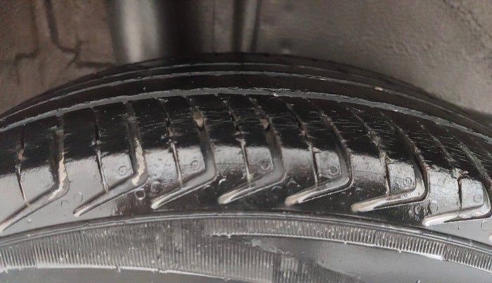 2020 Maruti New Wagon-R LXI CNG (O) 1.0, CNG, Manual, 71,689 km, Right Rear Tyre Tread