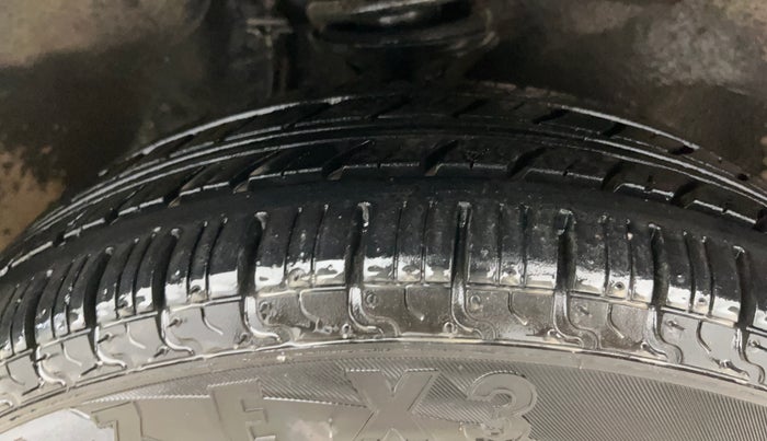 2015 Maruti Alto K10 VXI AMT, Petrol, Automatic, 31,358 km, Right Front Tyre Tread