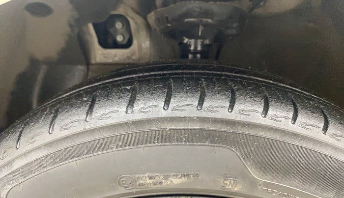 2021 Hyundai AURA SX PLUS 1.2 AMT, Petrol, Automatic, 40,109 km, Left Front Tyre Tread