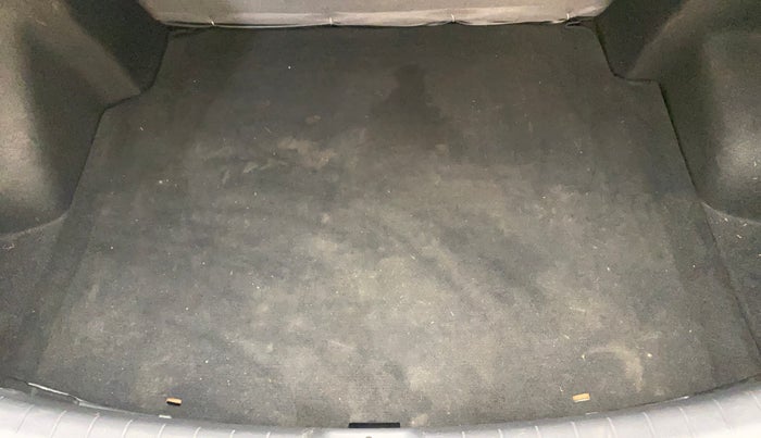 2021 Hyundai AURA SX PLUS 1.2 AMT, Petrol, Automatic, 40,109 km, Boot Inside