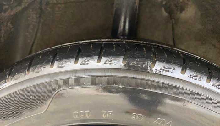 2021 Hyundai AURA SX PLUS 1.2 AMT, Petrol, Automatic, 40,109 km, Right Rear Tyre Tread