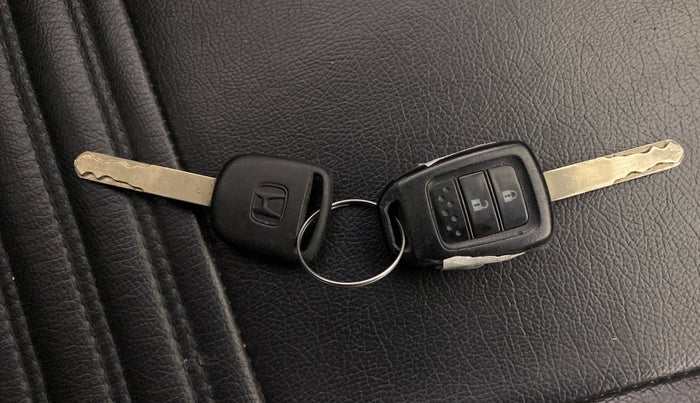 2017 Honda WR-V 1.2L I-VTEC VX MT, Petrol, Manual, 58,432 km, Key Close Up