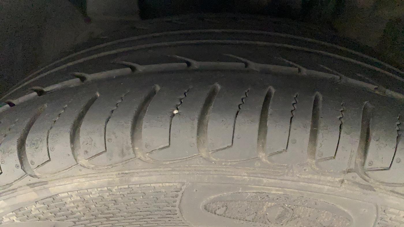 2020 Ford Ecosport TITANIUM 1.5L PETROL, Petrol, Manual, 25,566 km, Left Front Tyre Tread